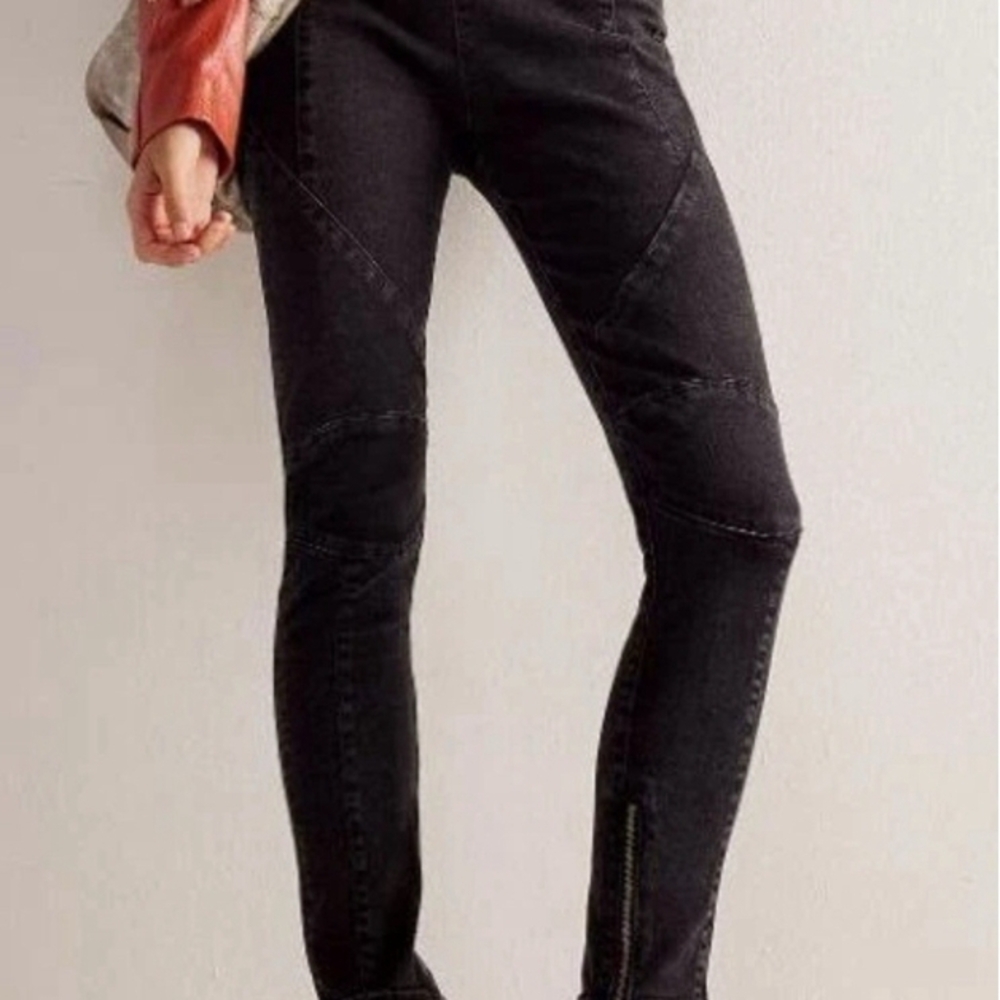 We The Free Black Straight Leg Jeans